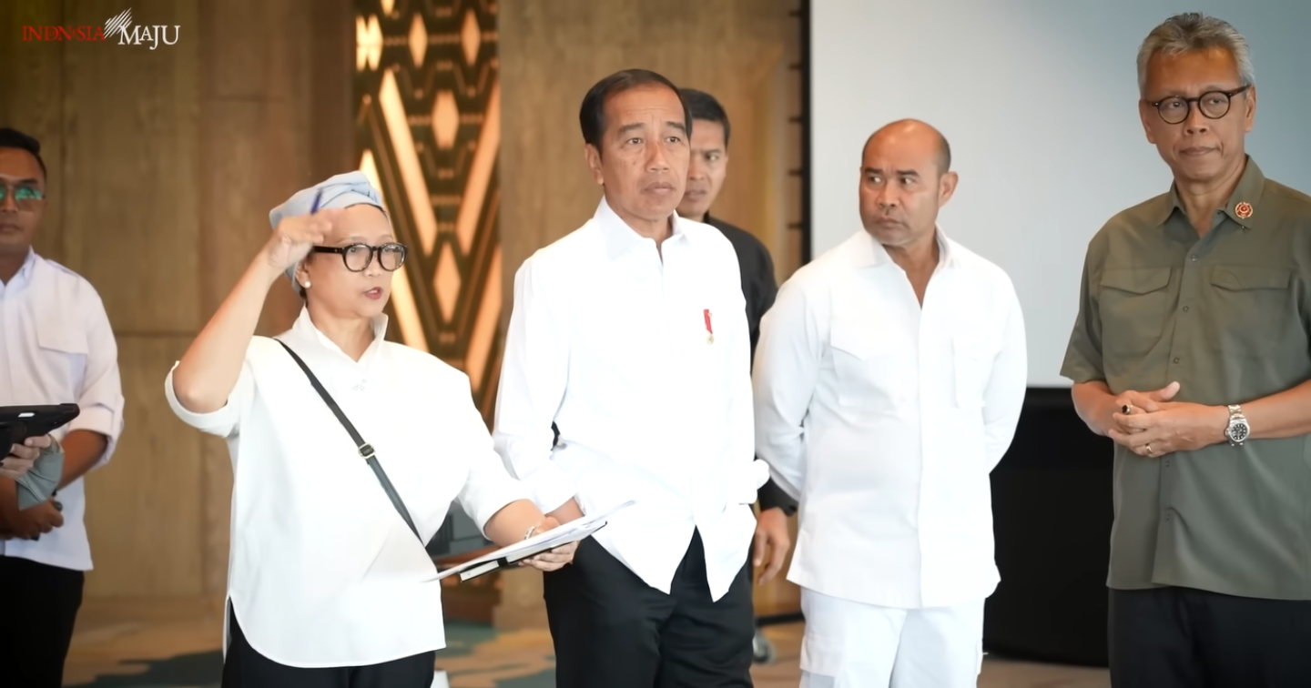 Menlu Retno bersama Presiden Jokowi membahas jadwal 8 pertemuan KTT Asean 